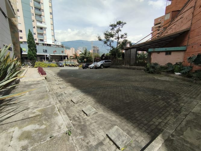 Oficina en arriendo en Las Lomitas, Sabaneta, 350 m² · foto 15 de 20