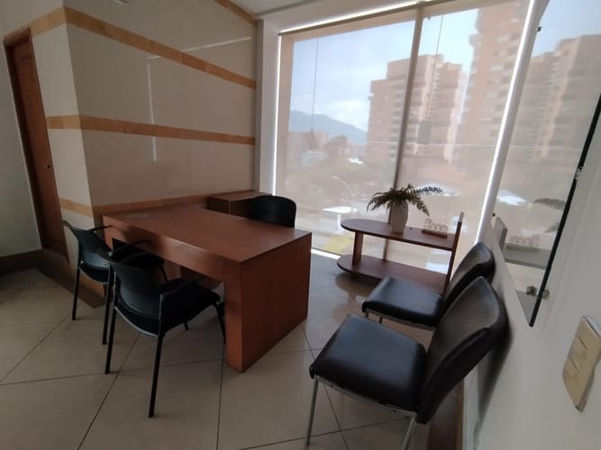 Oficina en arriendo en Las Lomitas, Sabaneta, 350 m² · foto 20 de 20