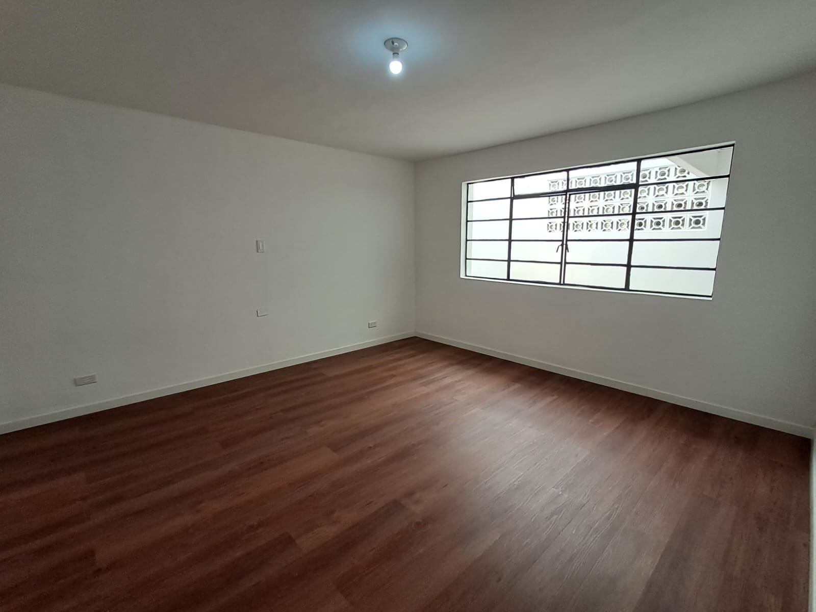 Casa en arriendo en El Poblado, Medellín · foto 12 de 19