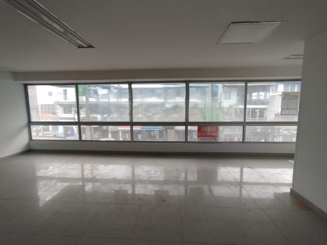 Local en arriendo en Centro, Bello, 121 m² · foto 2 de 12