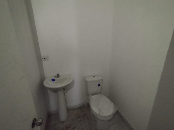 Local en arriendo en Centro, Bello, 121 m² · foto 6 de 12