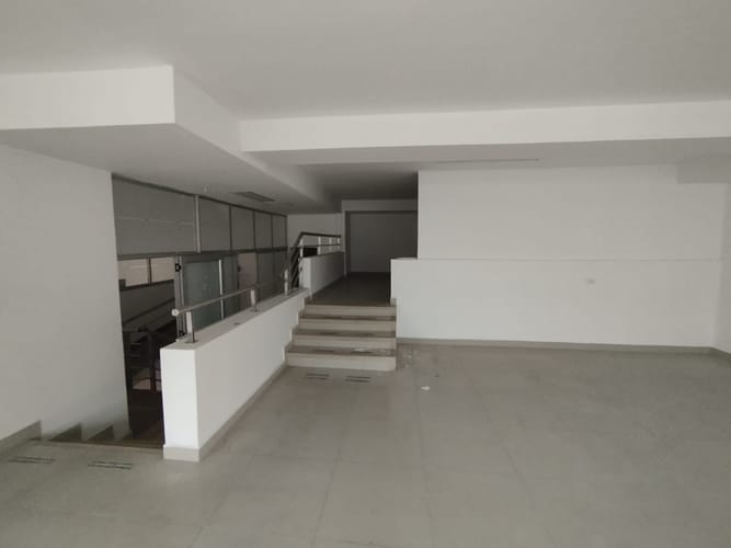 Local en arriendo en Centro, Bello, 121 m² · foto 7 de 12