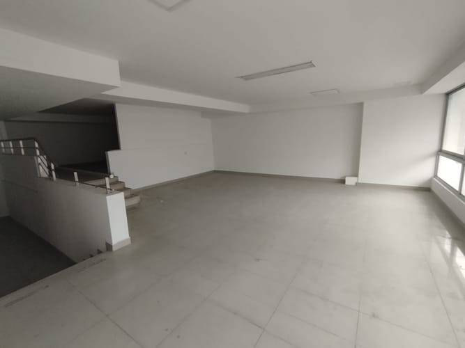 Local en arriendo en Centro, Bello, 121 m² · foto 9 de 12