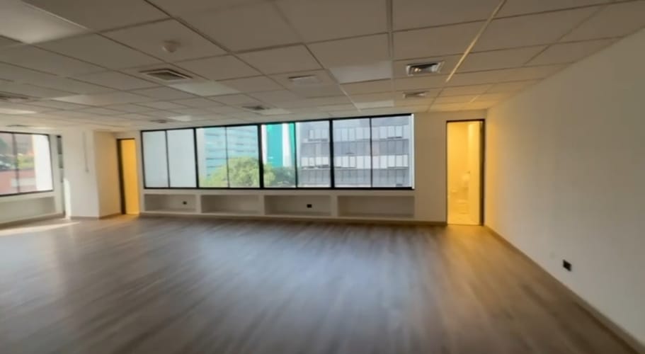 Oficina en arriendo en Patio Bonito, Medellín, 125 m² · foto 5 de 15