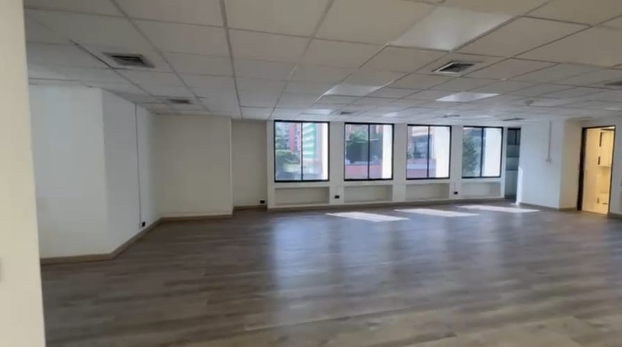 Oficina en arriendo en Patio Bonito, Medellín, 125 m² · foto 7 de 15