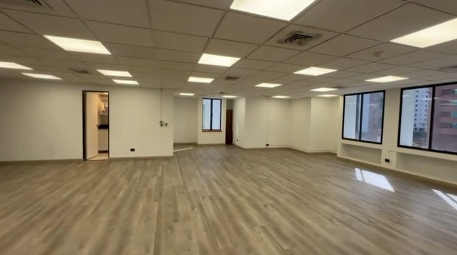 Oficina en arriendo en Patio Bonito, Medellín, 125 m² · foto 13 de 15