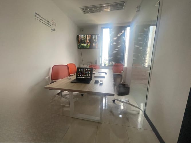 Oficina en arriendo en Los Balsos, Medellín, 45 m² · foto 7 de 9