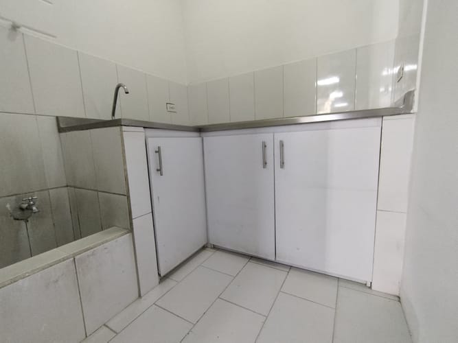 Local en arriendo en Entreamigos, Sabaneta, 144 m² · foto 10 de 12
