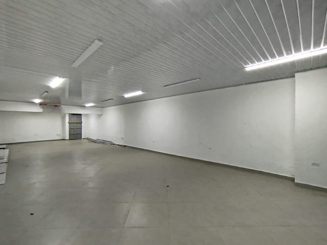 Local en arriendo en El Porvenir, Rionegro, 120 m² · foto 2 de 8