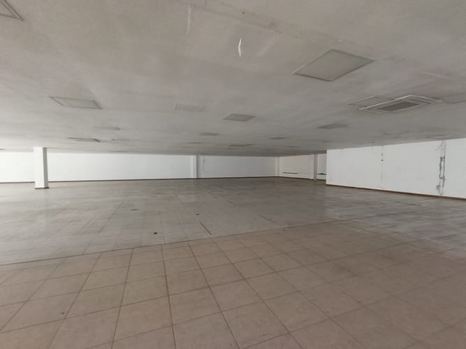 Bodega en arriendo en Suramérica, Itagüí, 2680 m² · foto 3 de 20