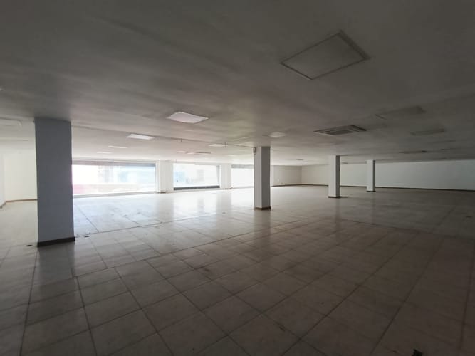 Bodega en arriendo en Suramérica, Itagüí, 2680 m² · foto 8 de 20