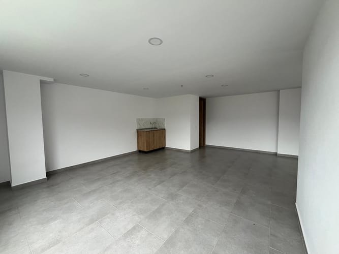 Local en arriendo en La Ferreira, La Estrella, 77 m² · foto 3 de 16