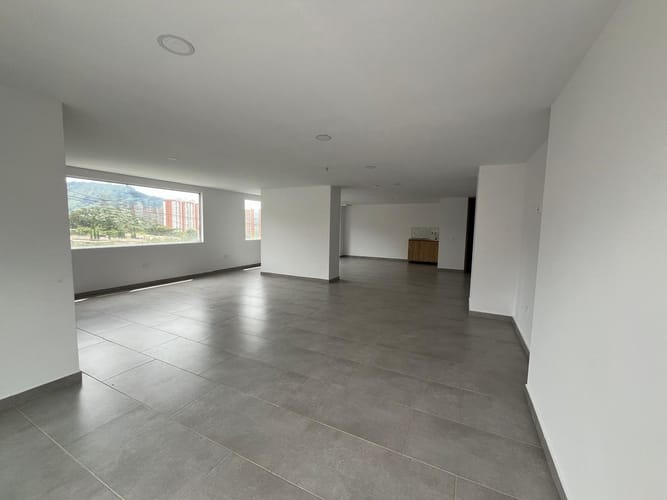 Local en arriendo en La Ferreira, La Estrella, 77 m² · foto 9 de 16