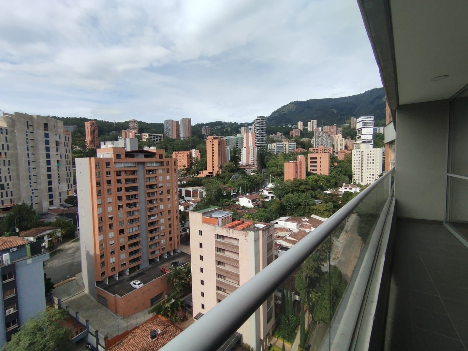 Apartamento en arriendo en Belén, Medellín · foto 9 de 20