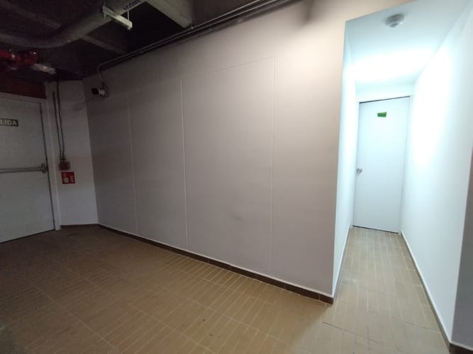 Consultorio en arriendo en El Poblado, Medellín, 33 m² · foto 9 de 10