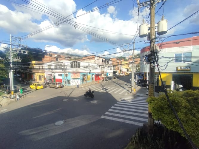 Local en arriendo en Laureles, Medellín, 110 m² · foto 12 de 13