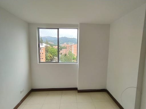 Apartamento de 3 alcobas en arriendo en Loma Del Escobero, Envigado, 107 m² · foto 11 de 15