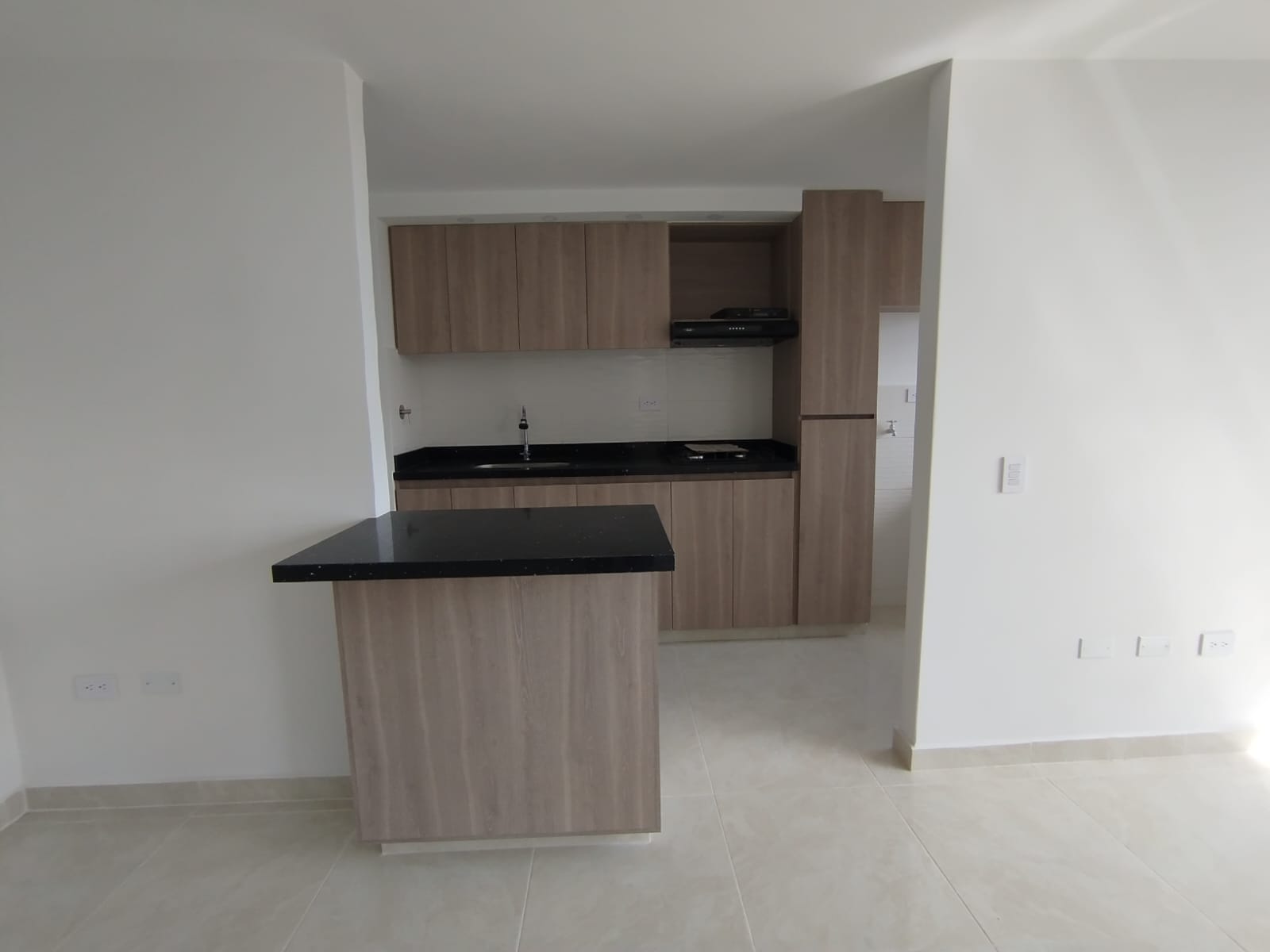 Apartamento en arriendo en Alto Del Medio, Rionegro · foto 2 de 13