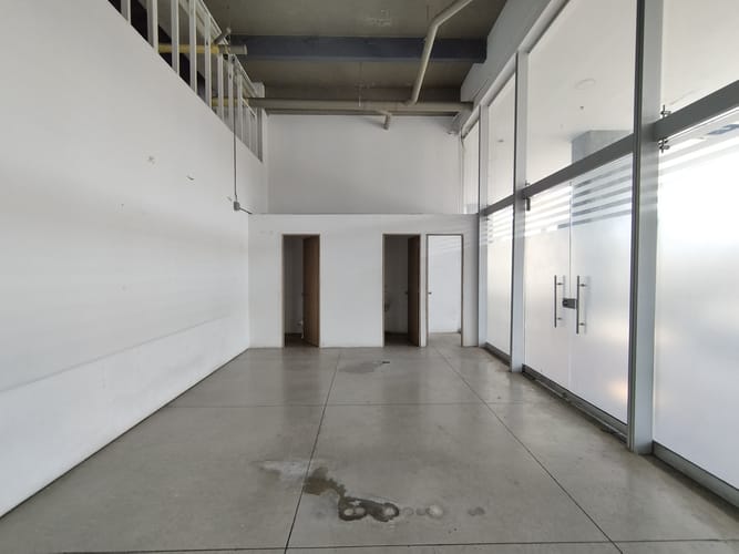 Local en arriendo en Playas De Maria, Sabaneta, 169 m² · foto 5 de 8