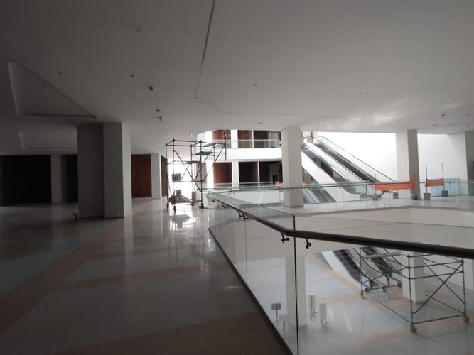 Local en arriendo en Laureles, Medellín, 32 m² · foto 2 de 8