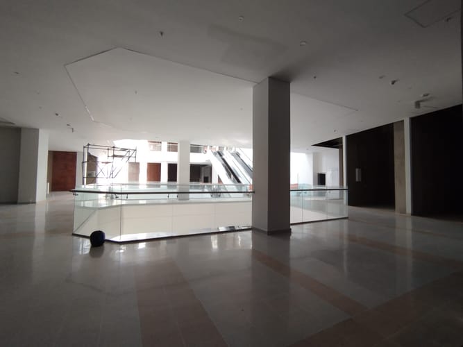 Local en arriendo en Laureles, Medellín, 32 m² · foto 3 de 8