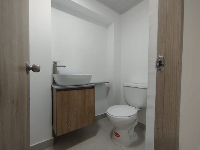 Local en arriendo en El Porvenir, Rionegro, 56 m² · foto 8 de 8