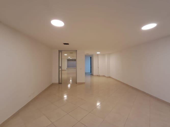 Local en arriendo en Boston, Medellín, 148 m² · foto 2 de 14