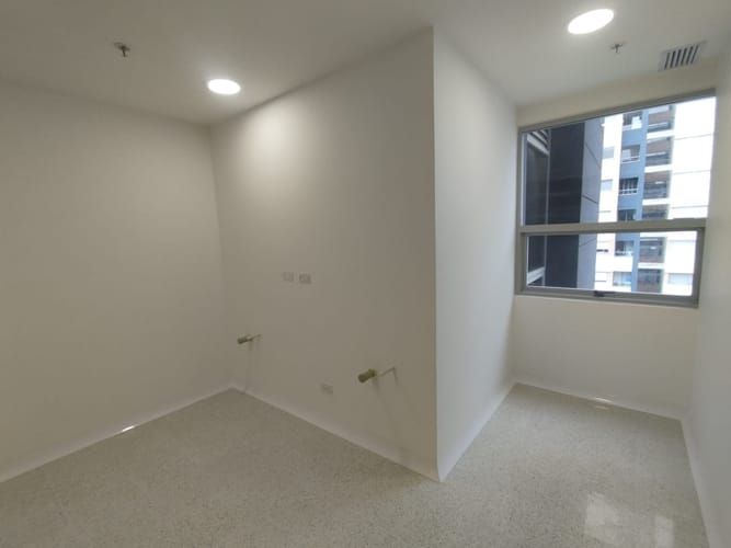 Consultorio en arriendo en El Poblado, Medellín, 38 m² · foto 9 de 11