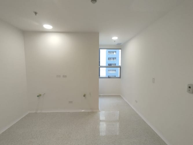 Consultorio en arriendo en El Poblado, Medellín, 38 m² · foto 10 de 11