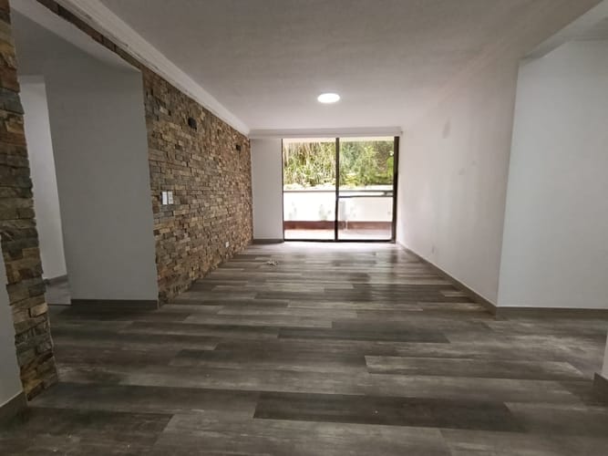 Apartamento de 3 alcobas en arriendo en Belén, Medellín, 85 m² · foto 3 de 20