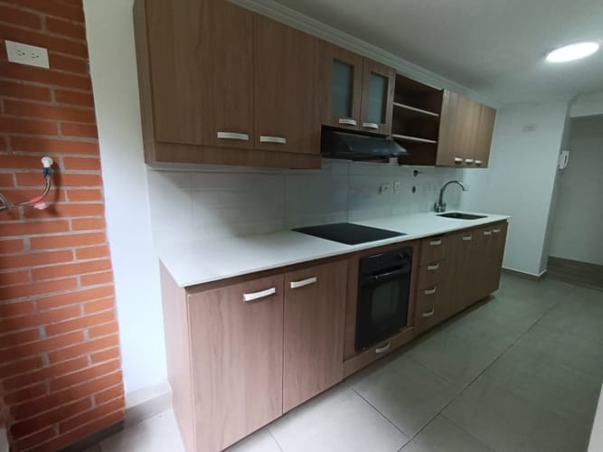 Apartamento de 3 alcobas en arriendo en Belén, Medellín, 85 m² · foto 4 de 20