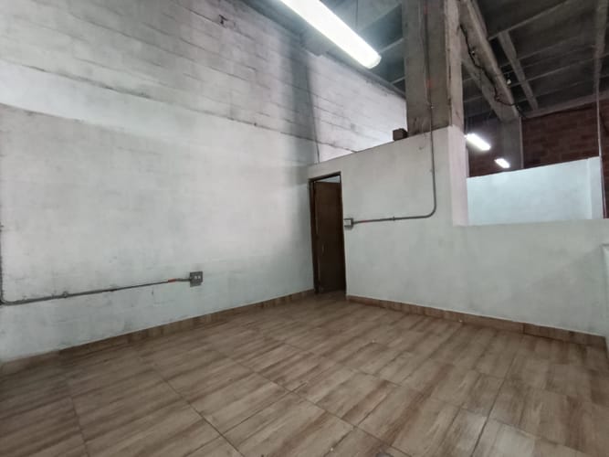 Bodega en arriendo en La Tablaza, La Estrella, 700 m² · foto 13 de 19