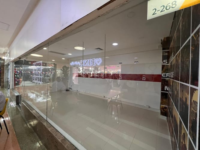Local en arriendo en Conquistadores, Medellín, 30 m² · foto 7 de 10