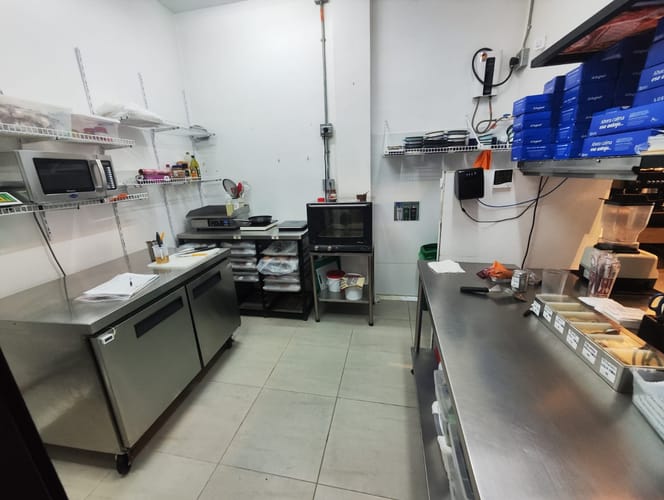 Local en arriendo en Laureles, Medellín, 64 m² · foto 3 de 12
