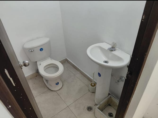 Local en arriendo en La Esmeralda, Itagüí, 40 m² · foto 6 de 8