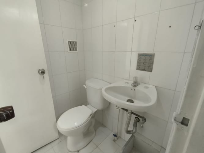 Consultorio en arriendo en La Candelaria, Medellín, 30 m² · foto 5 de 13