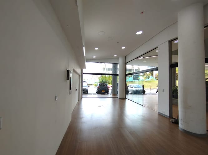 Local en arriendo en Los Colegios, Rionegro, 35 m² · foto 3 de 9