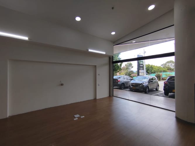 Local en arriendo en Los Colegios, Rionegro, 35 m² · foto 5 de 9