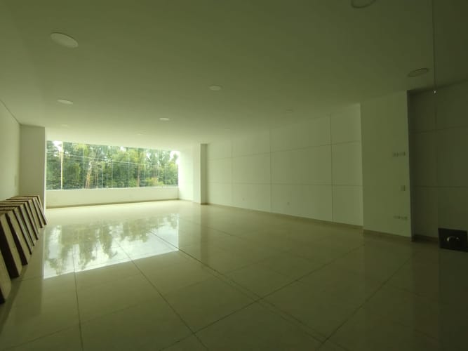 Local en arriendo en La Industrial, Marinilla, 112 m² · foto 2 de 10