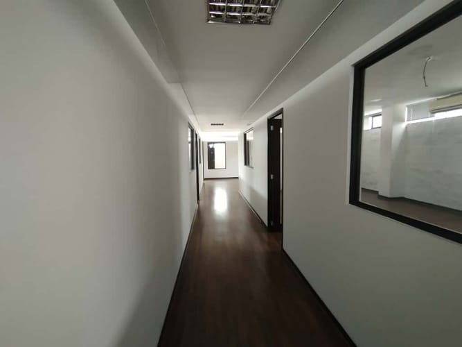 Edificio en arriendo en El Poblado, Medellín, 707 m² · foto 3 de 20