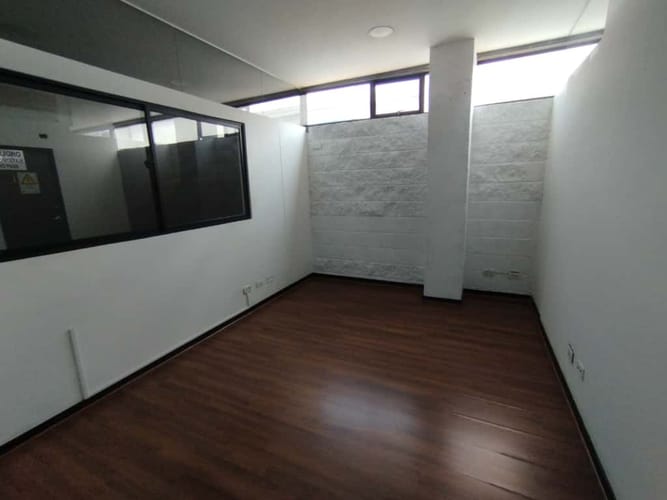Edificio en arriendo en El Poblado, Medellín, 707 m² · foto 7 de 20
