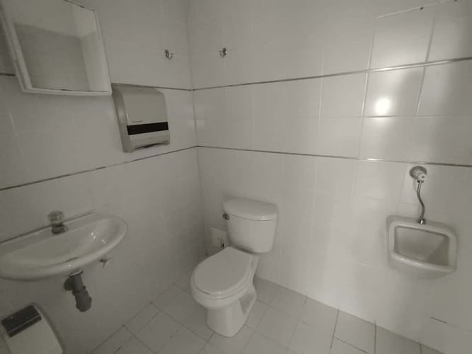 Edificio en arriendo en El Poblado, Medellín, 707 m² · foto 12 de 20