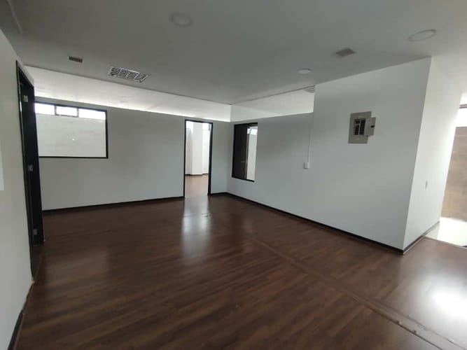 Edificio en arriendo en El Poblado, Medellín, 707 m² · foto 14 de 20