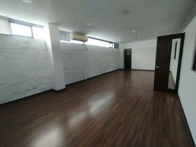 Edificio en arriendo en El Poblado, Medellín, 707 m² · foto 15 de 20