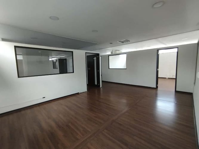 Edificio en arriendo en El Poblado, Medellín, 707 m² · foto 18 de 20