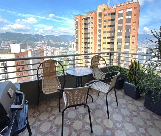 Apartamento en Arriendo en El Poblado, Medellín