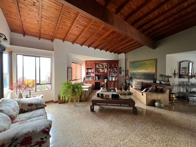 Apartamento de 3 alcobas en arriendo en El Poblado, Medellín, 172 m² · foto 18 de 20