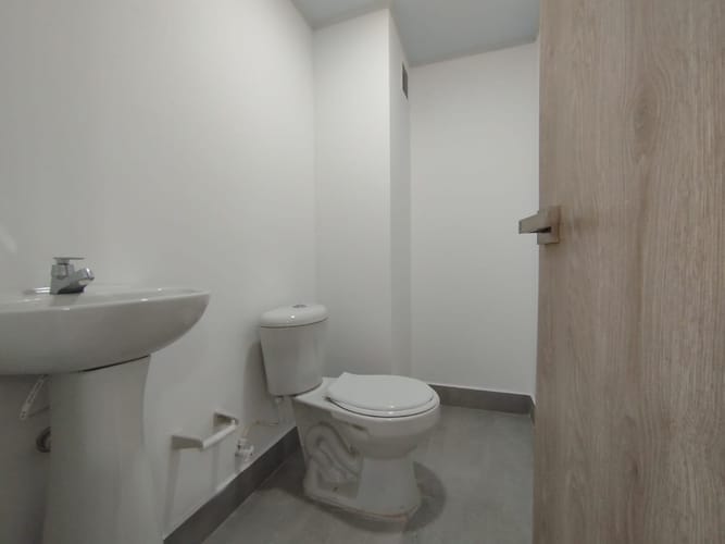 Local en arriendo en El Porvenir, Rionegro, 56 m² · foto 8 de 10