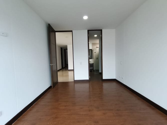 Apartamento de 3 alcobas en arriendo en Las Lomitas, Sabaneta, 135 m² · foto 16 de 20