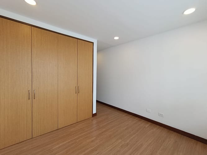 Apartamento de 2 alcobas en arriendo en El Poblado, Medellín, 110 m² · foto 13 de 18